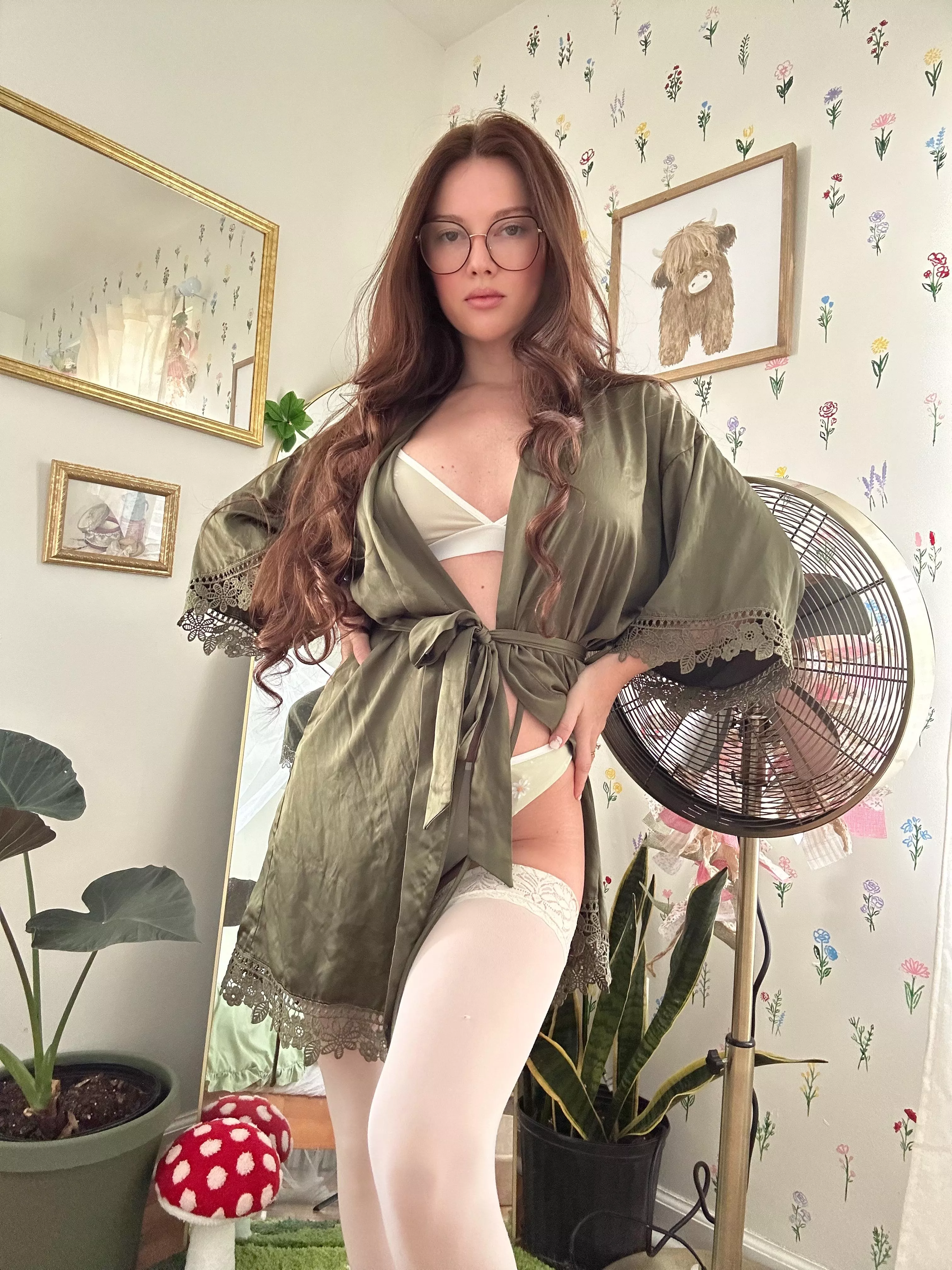 Forest fairy takes off her robe 