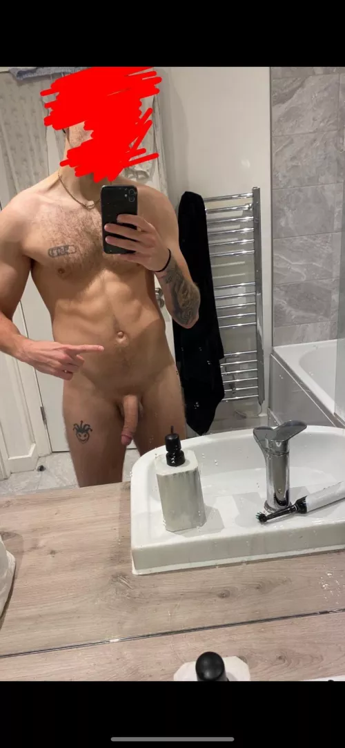 Good gym session, now I just need a wet hole to get hard into 