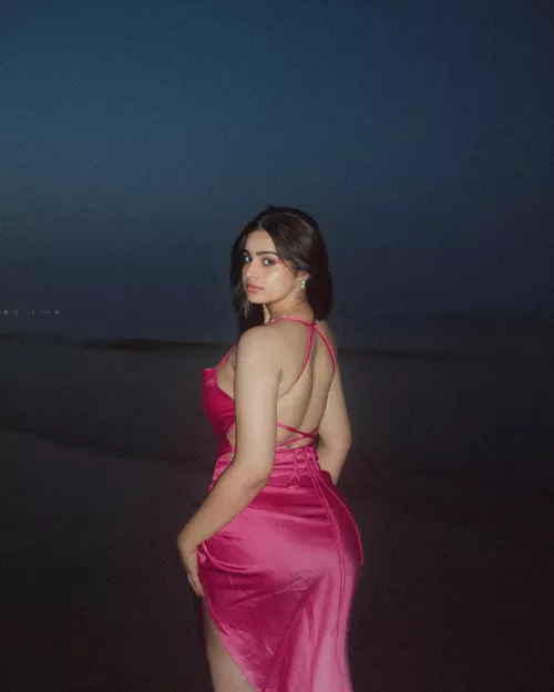 I called my bestfriend in panick telling her to come over rn when she comes over i tell her I can't get hard and i want her help as a good friend she puts my dick in her mouth but it gets rock Hard now what will you do be mad at me for tricking you or c