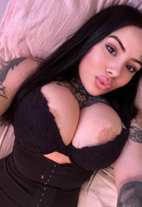 Let's cheat on your boring wife right now? I'll wait for you online