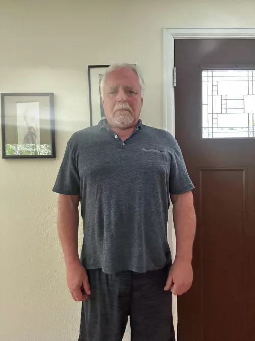 M looking for Denver metro female for discrete daytime fun and games