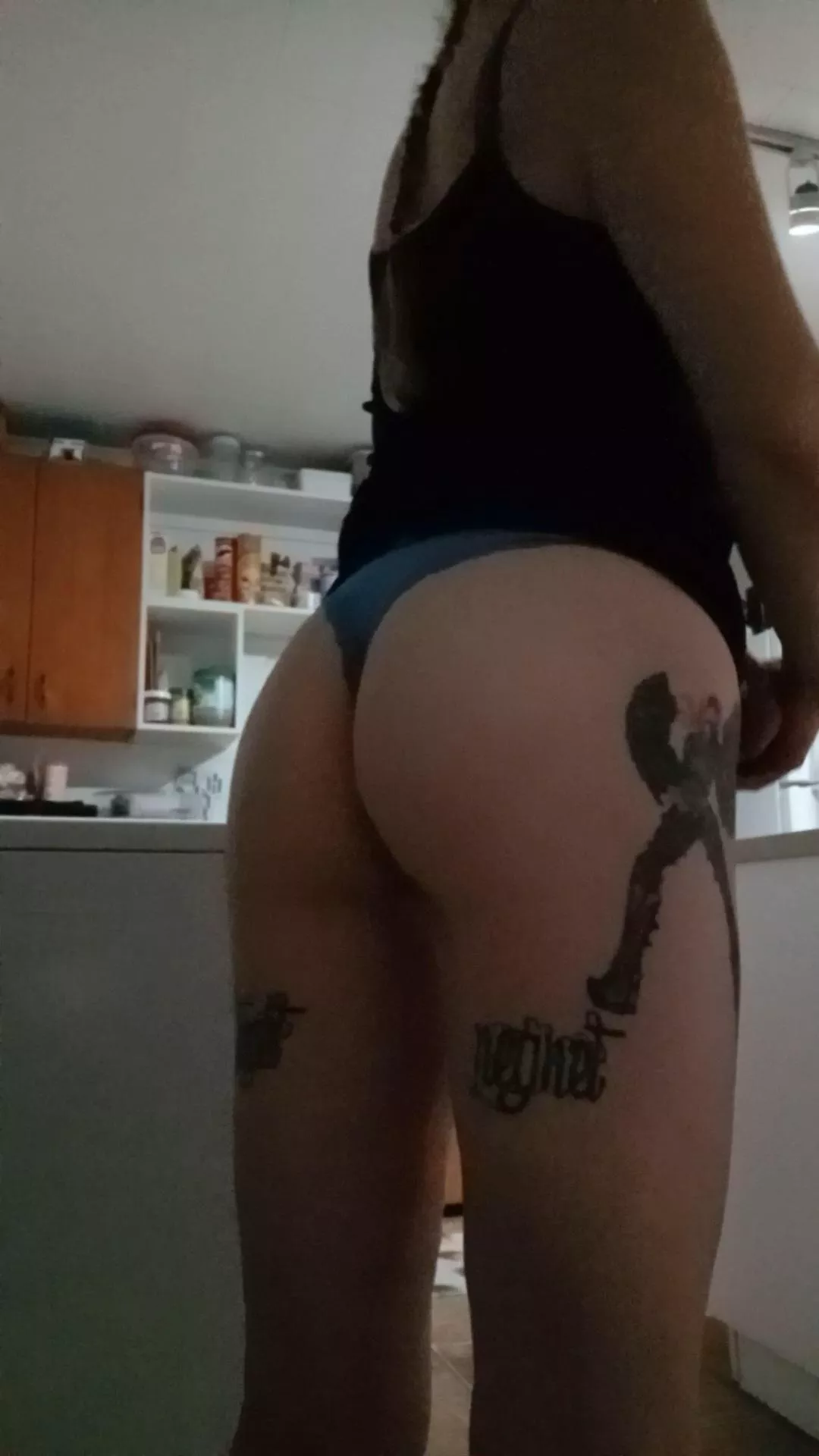 Making breakfast while u stare at my ass! Come give me a spank. .