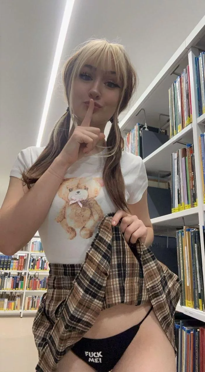 Pick me up from college, Ill be without panties today