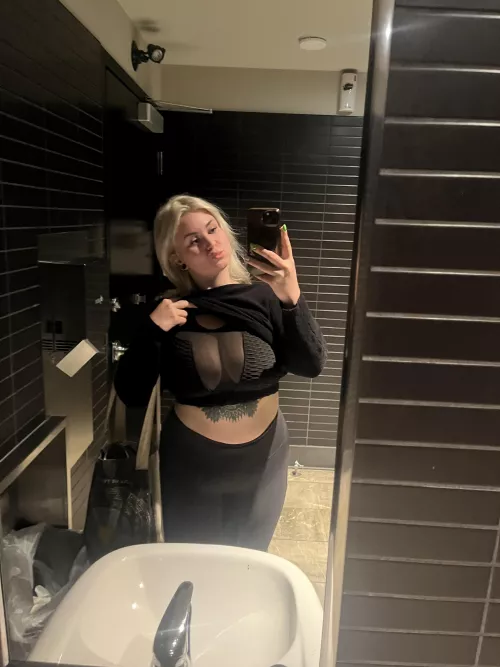 Robson Starbucks washroom is okay for titty pix I guess ? )F)