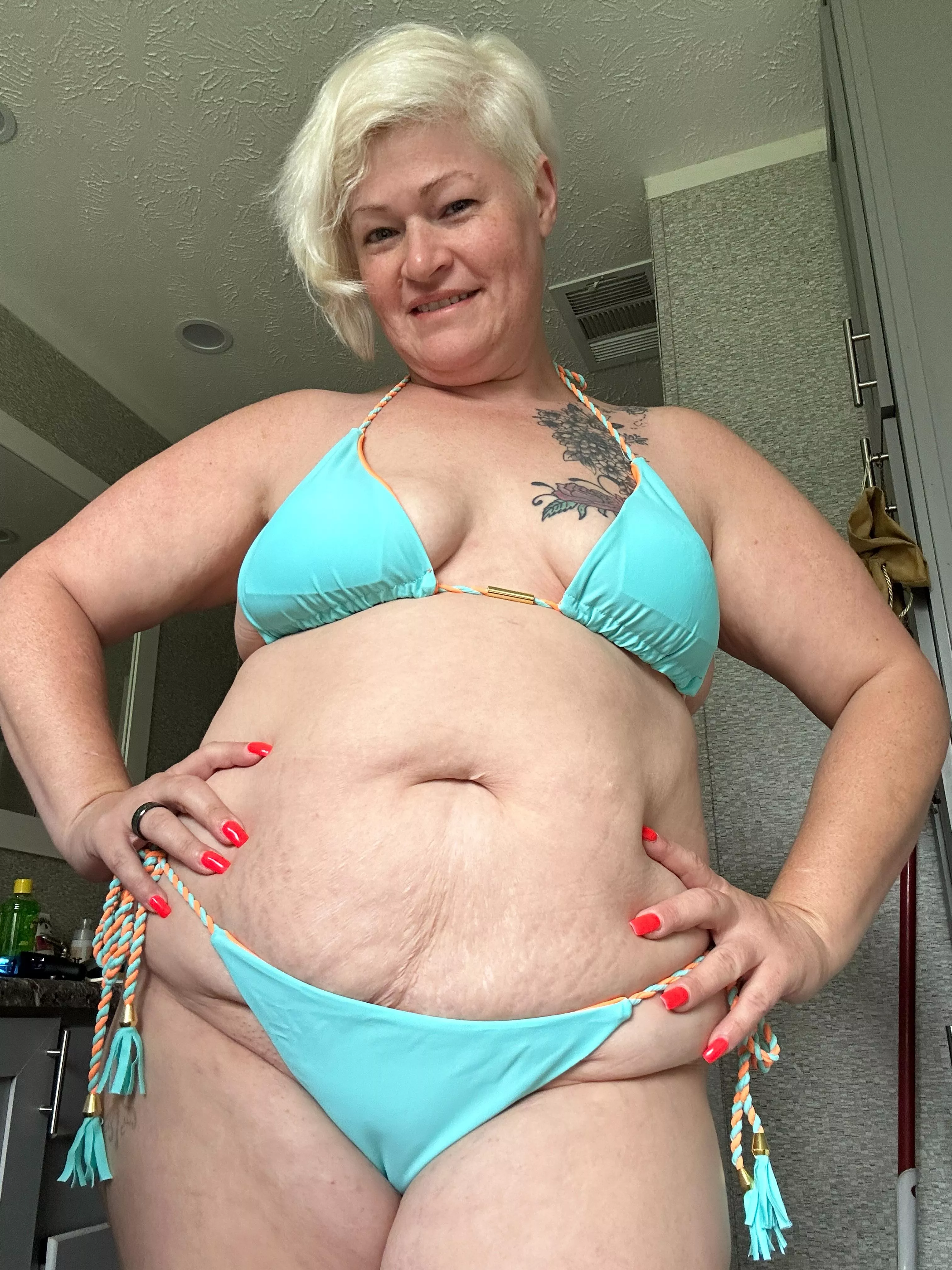 Showing off my stretch marks in my bikini