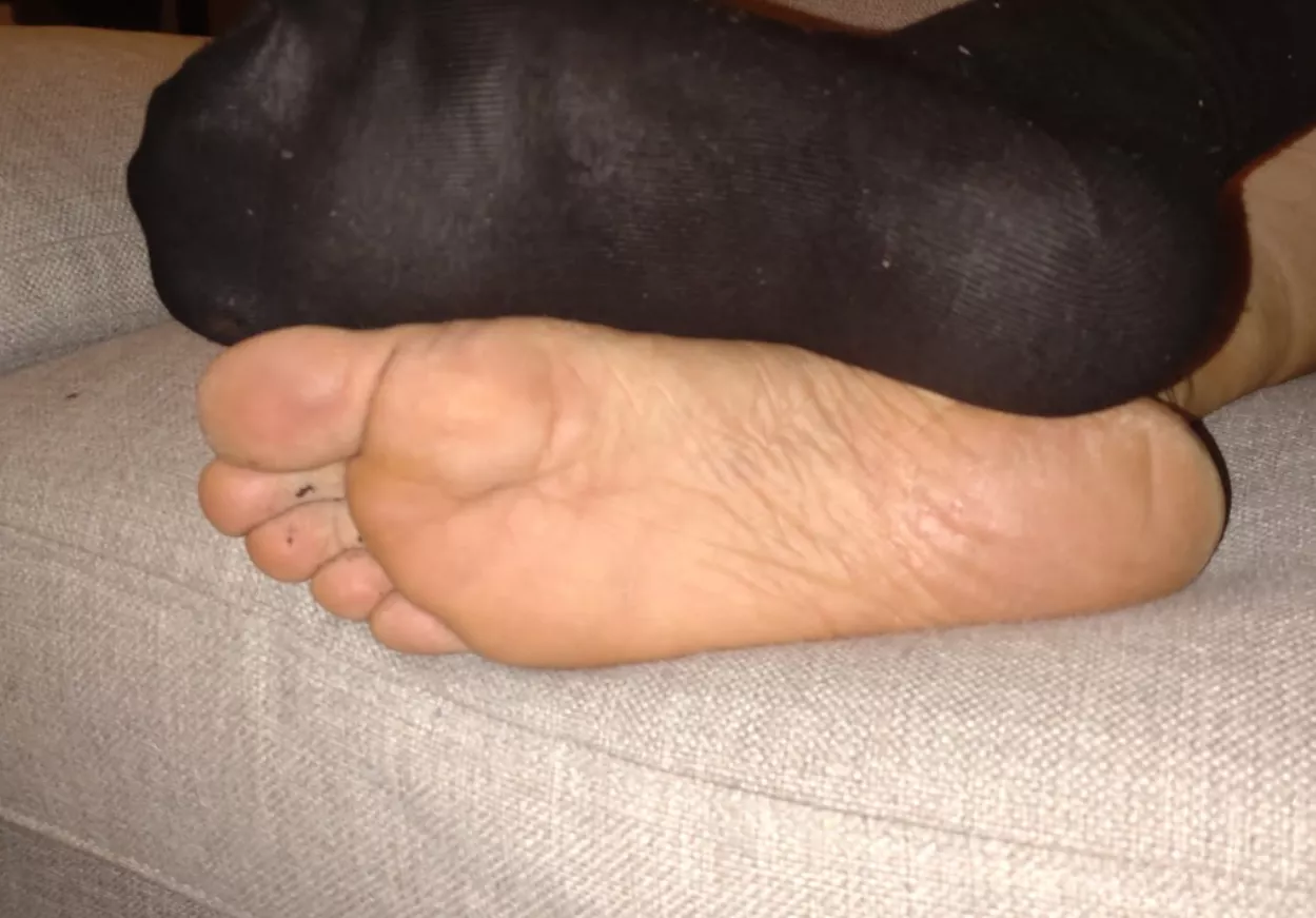 Socks or bare soles?