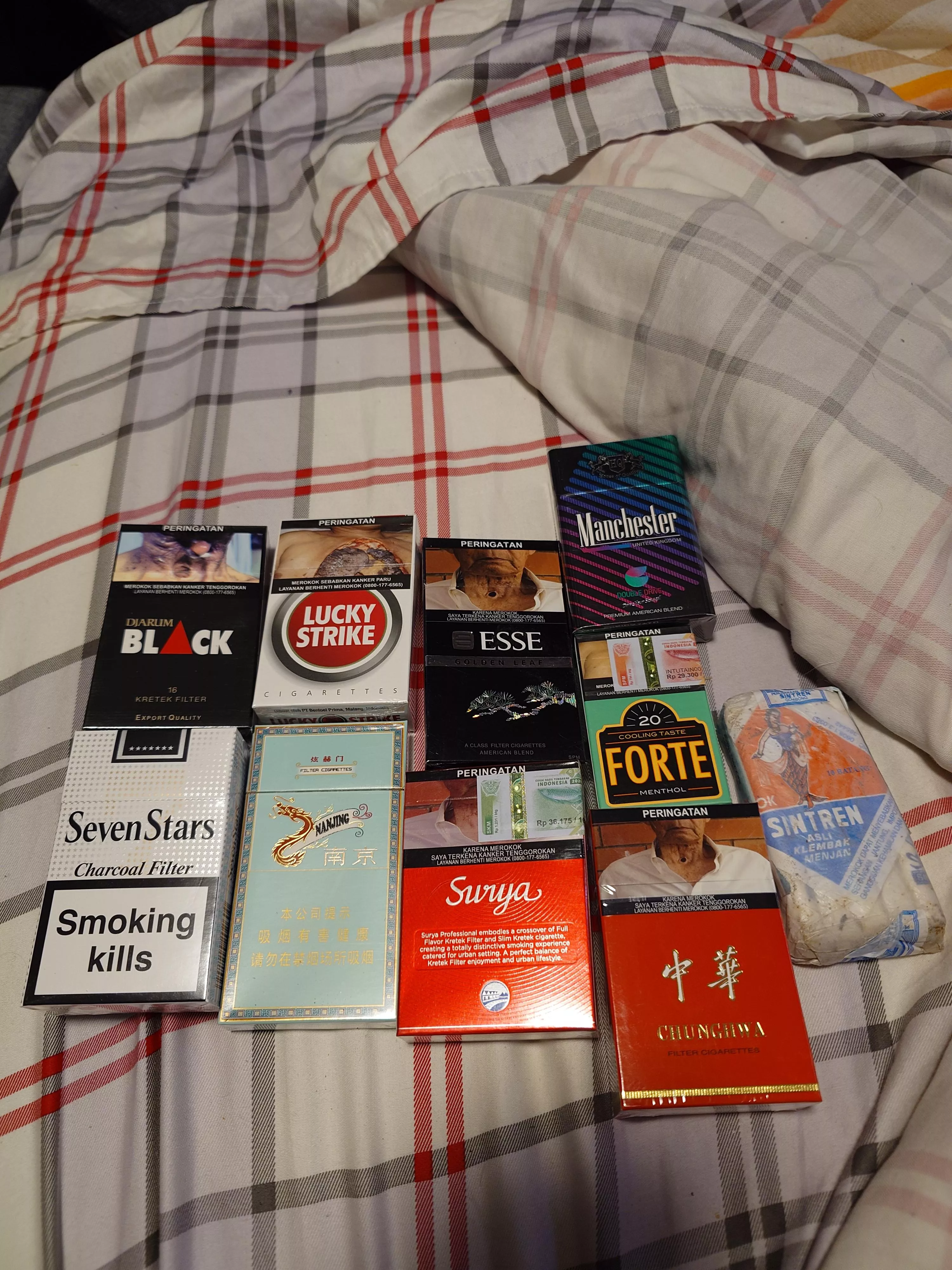 Some cigs I got imported from Indonesia 