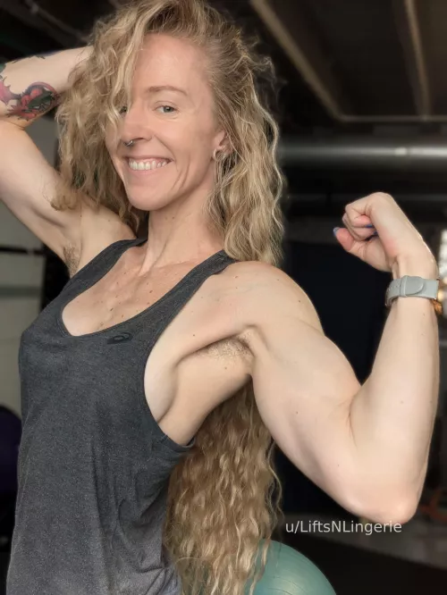 Some hairy armpits, a little side boob, and a smile to start the day