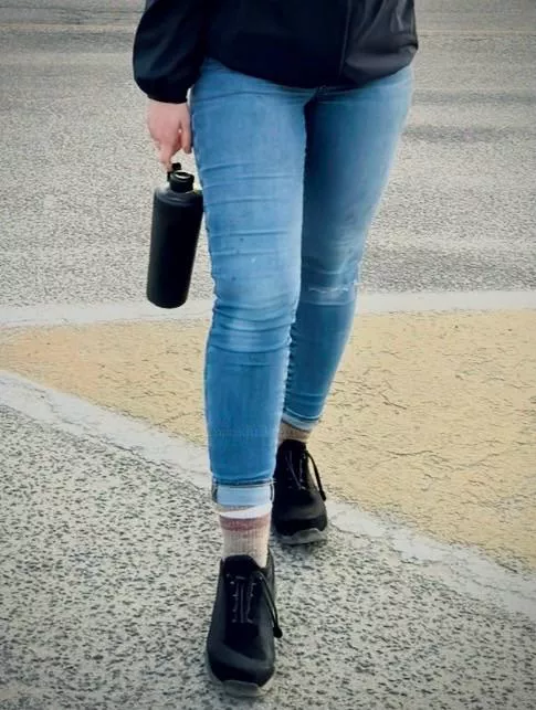 ~watched a sunset in these tight jeans 