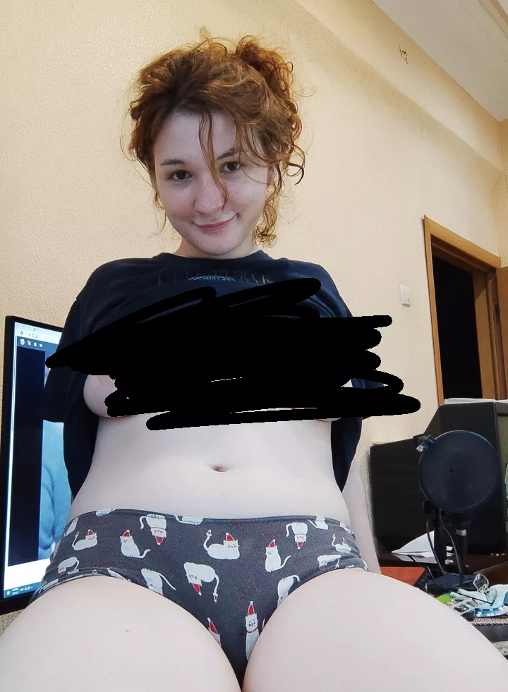 Who's looking for a shy redhead? Videocall