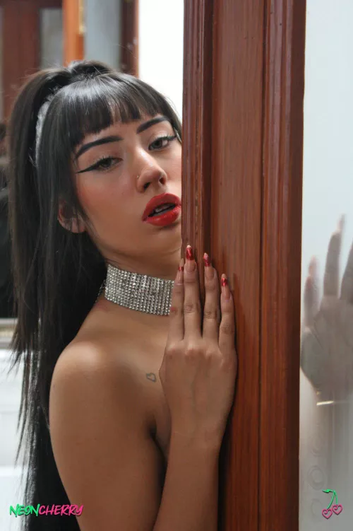 World Class Sinner (Sionela) by NeonCherry