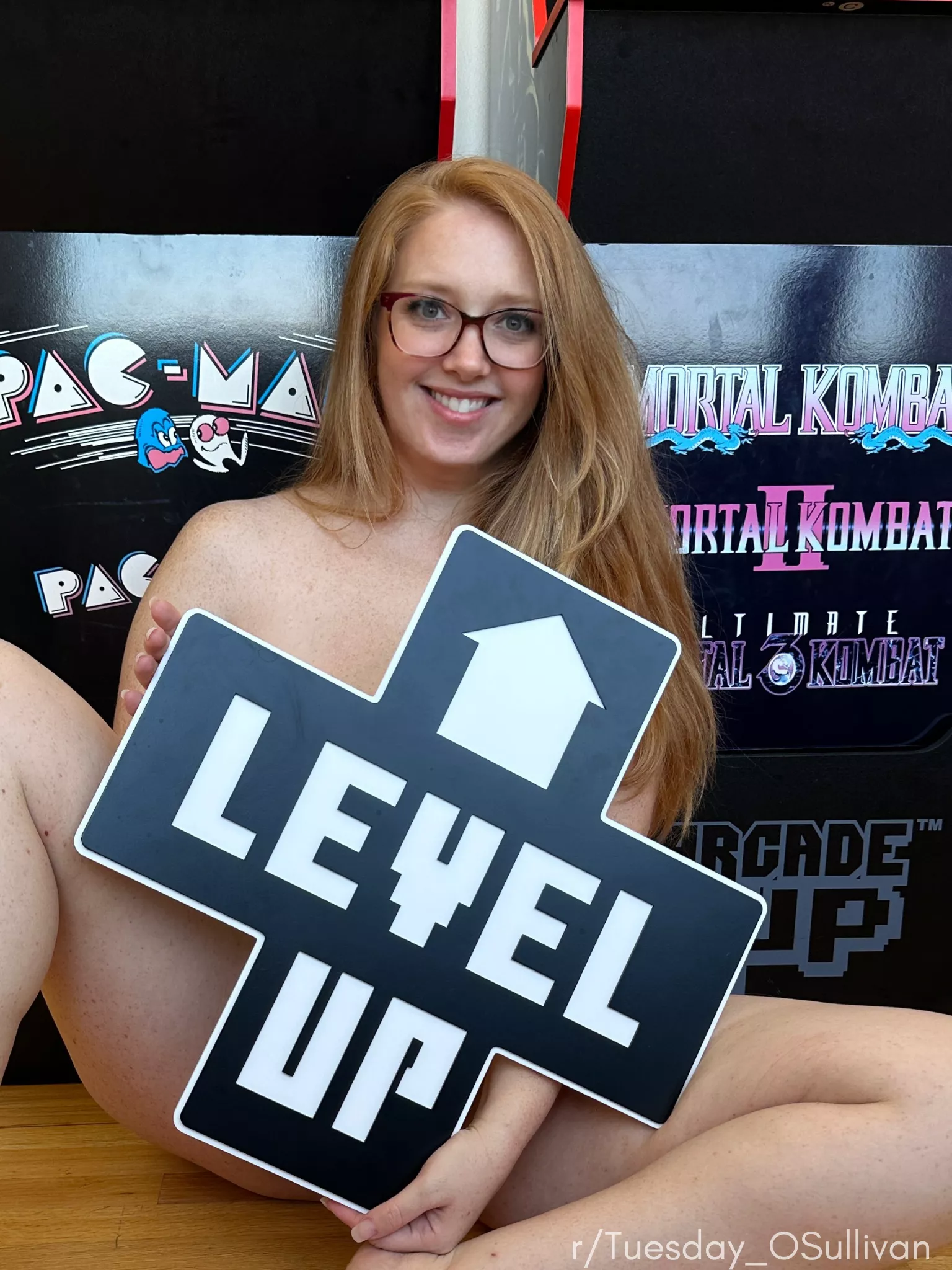 Would I distract you enough to let me win?