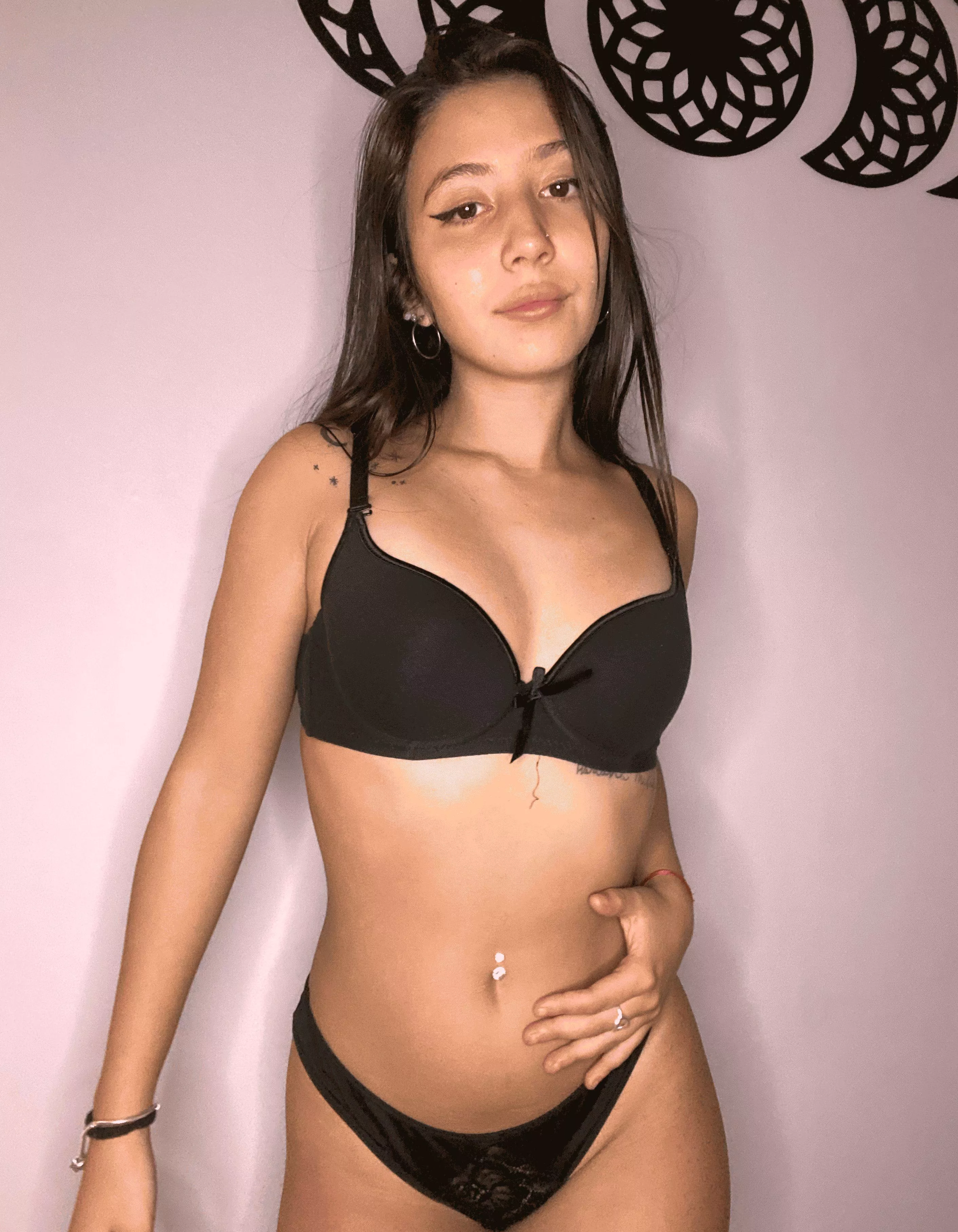 Would u cum on my tits? Y or N