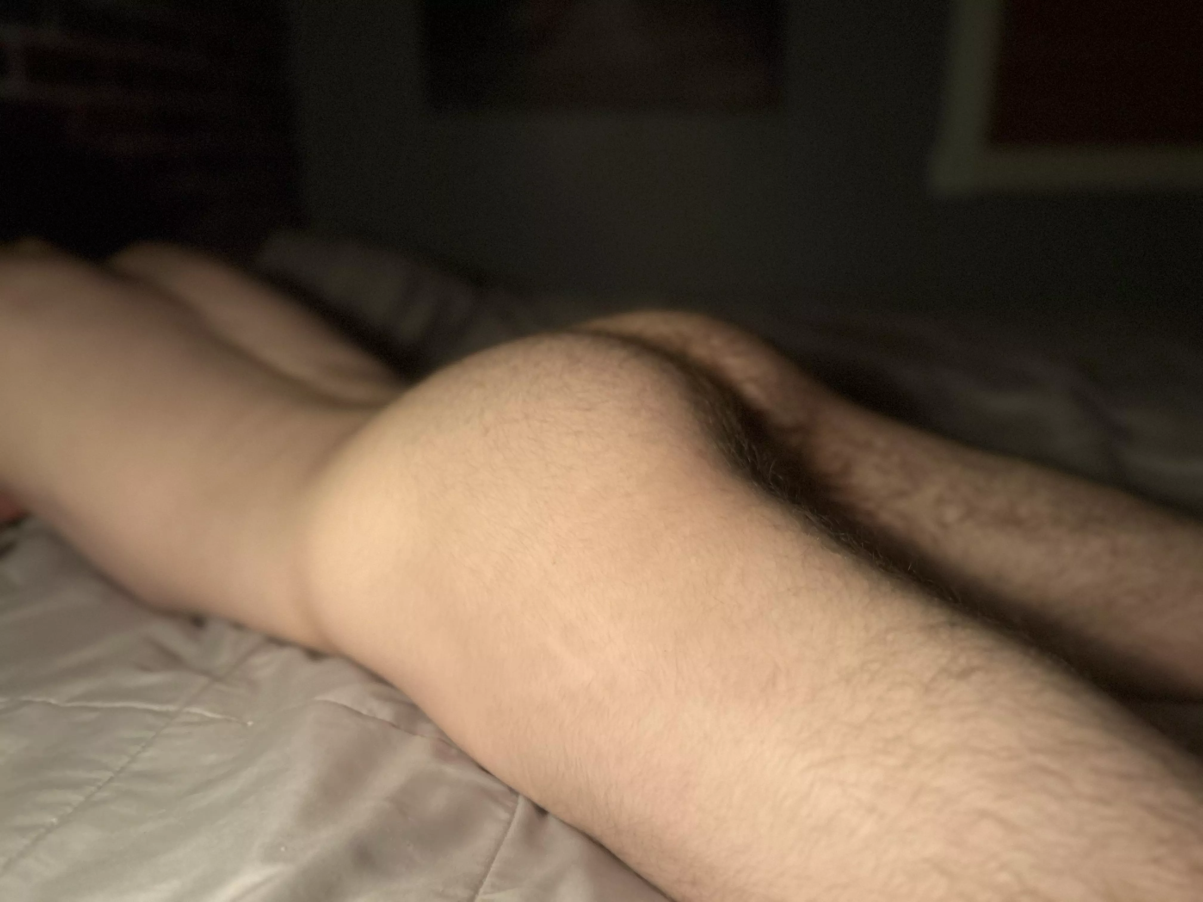 [18] wanna be roommates? 😉 