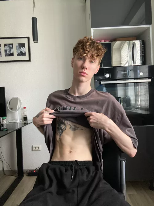 [18] Would you like to see something more, honey? 🖤