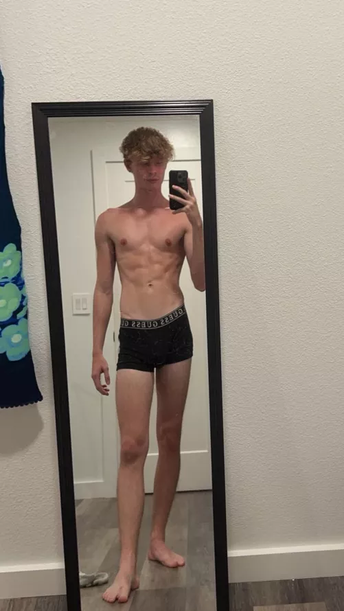 [20] do you like twinks? 