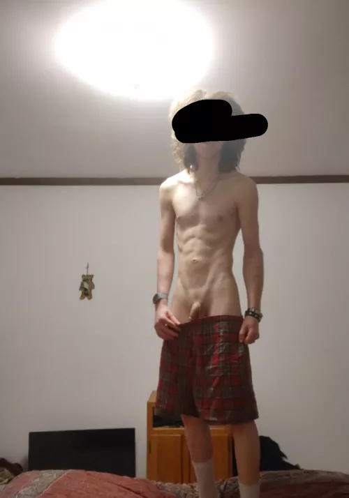 [21] Need a sauna partner now that it's cold 