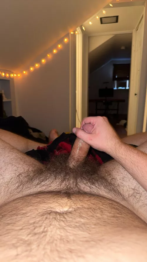 27 hairy bator bro need other hairy dudes to chill with. dm me 