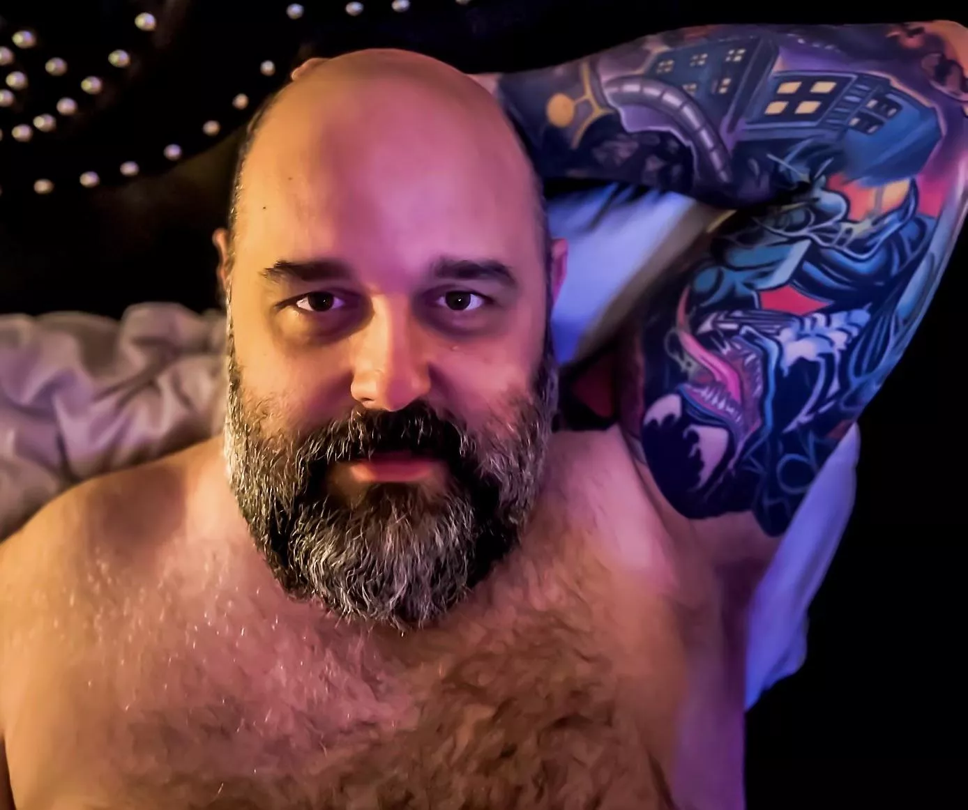 45 [M4F] #Durham - It’s my last night here before heading home tomorrow. I’d love to spend the evening absolutely devouring a wet pussy. Just lay back and enjoy.