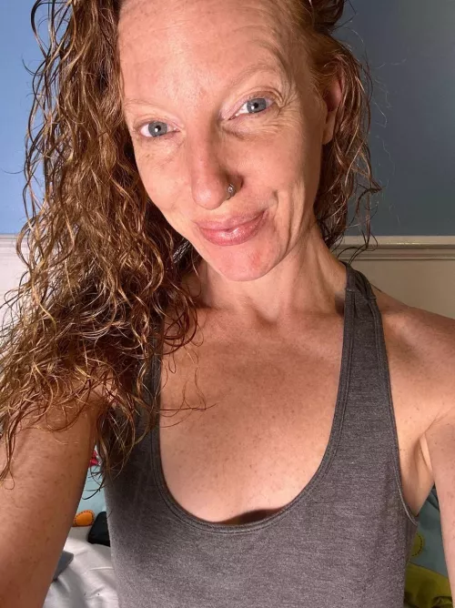 All natural redhead with freckles and curly hair [IRTR]