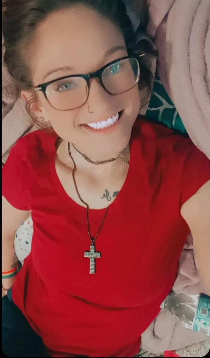 Another year older. Happy bday to meeee! And no birthday plans....I need ideas!! 🙏 💕✔️ 😂 