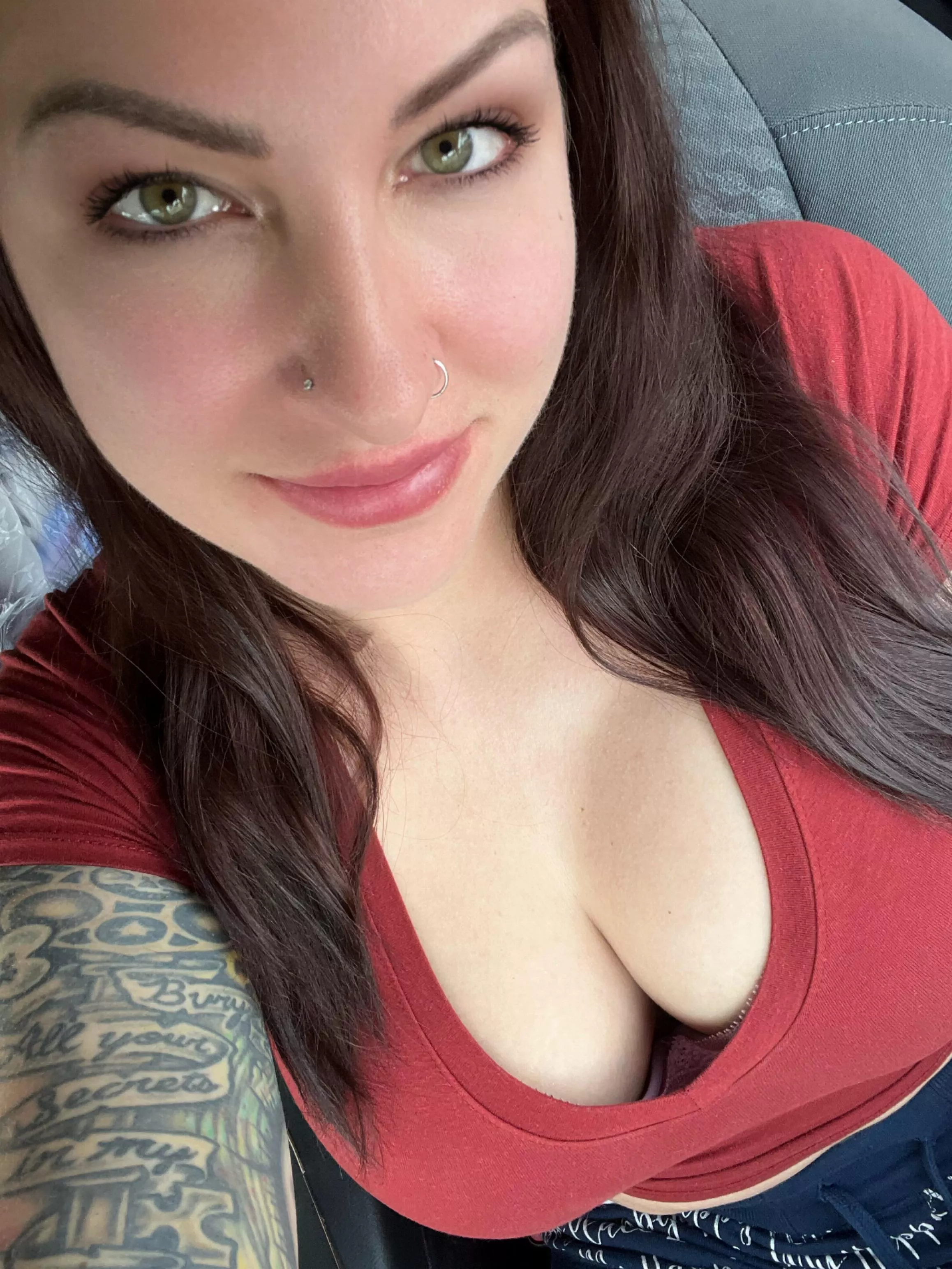 Can you tell what color my bra is? 