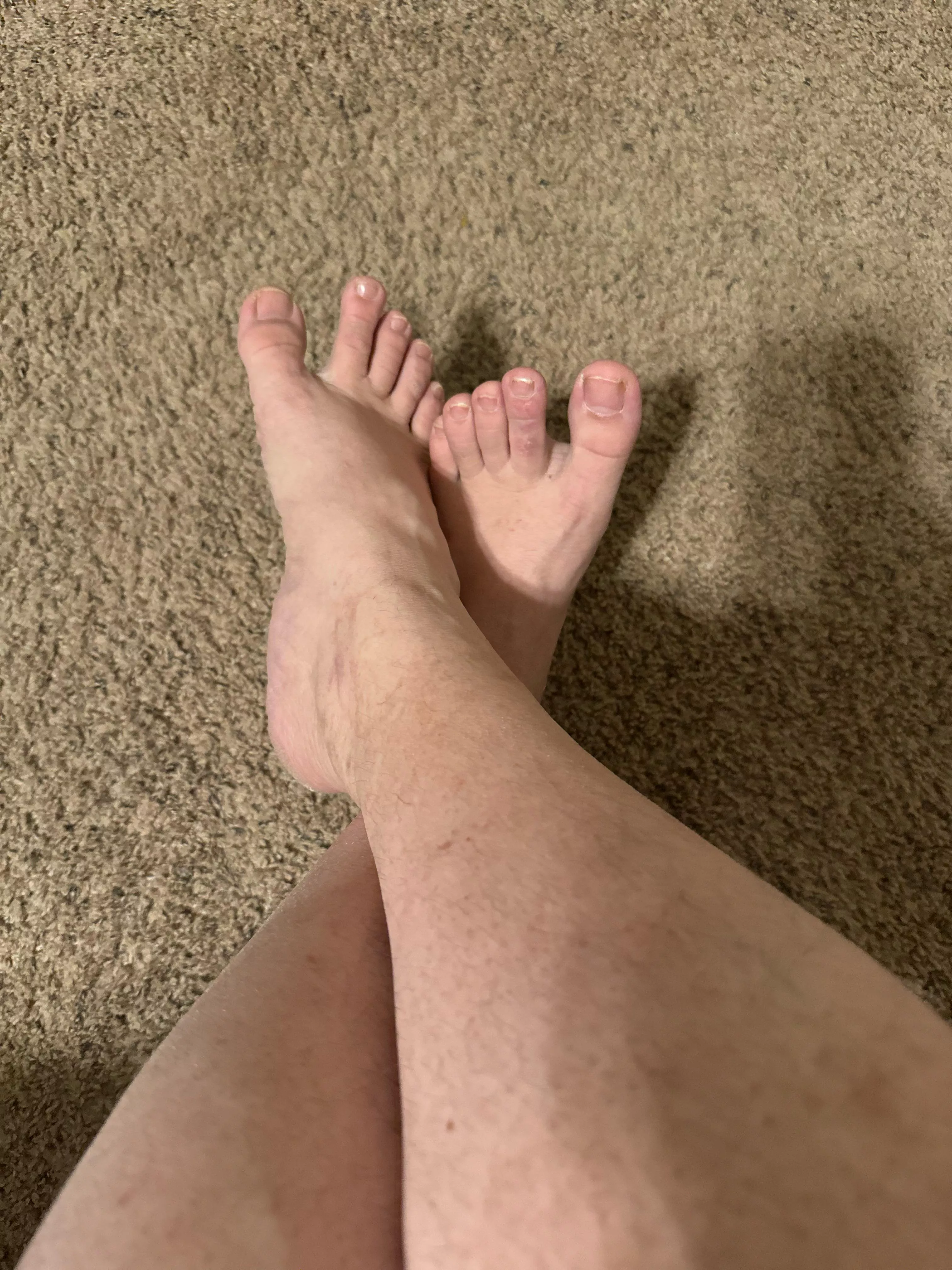 Come suck my toes. 