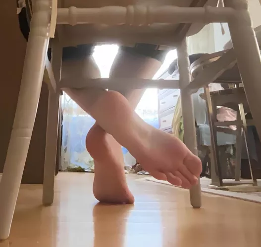 Dm for my custom 13 size feet pictures/videos