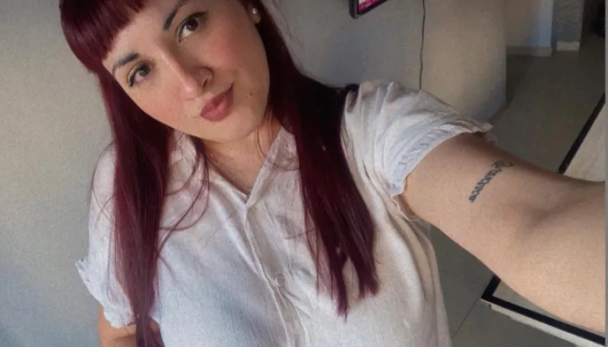 Do you like my red hair? 