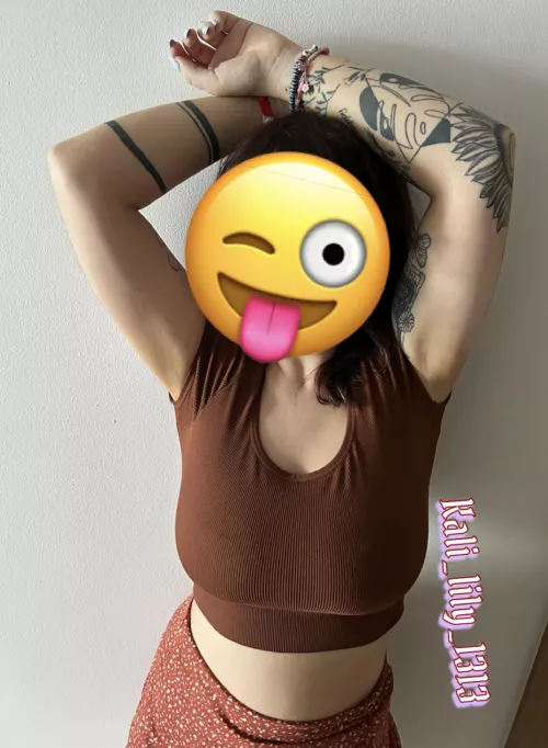 Even with 32Hs no bra is needed 🤭