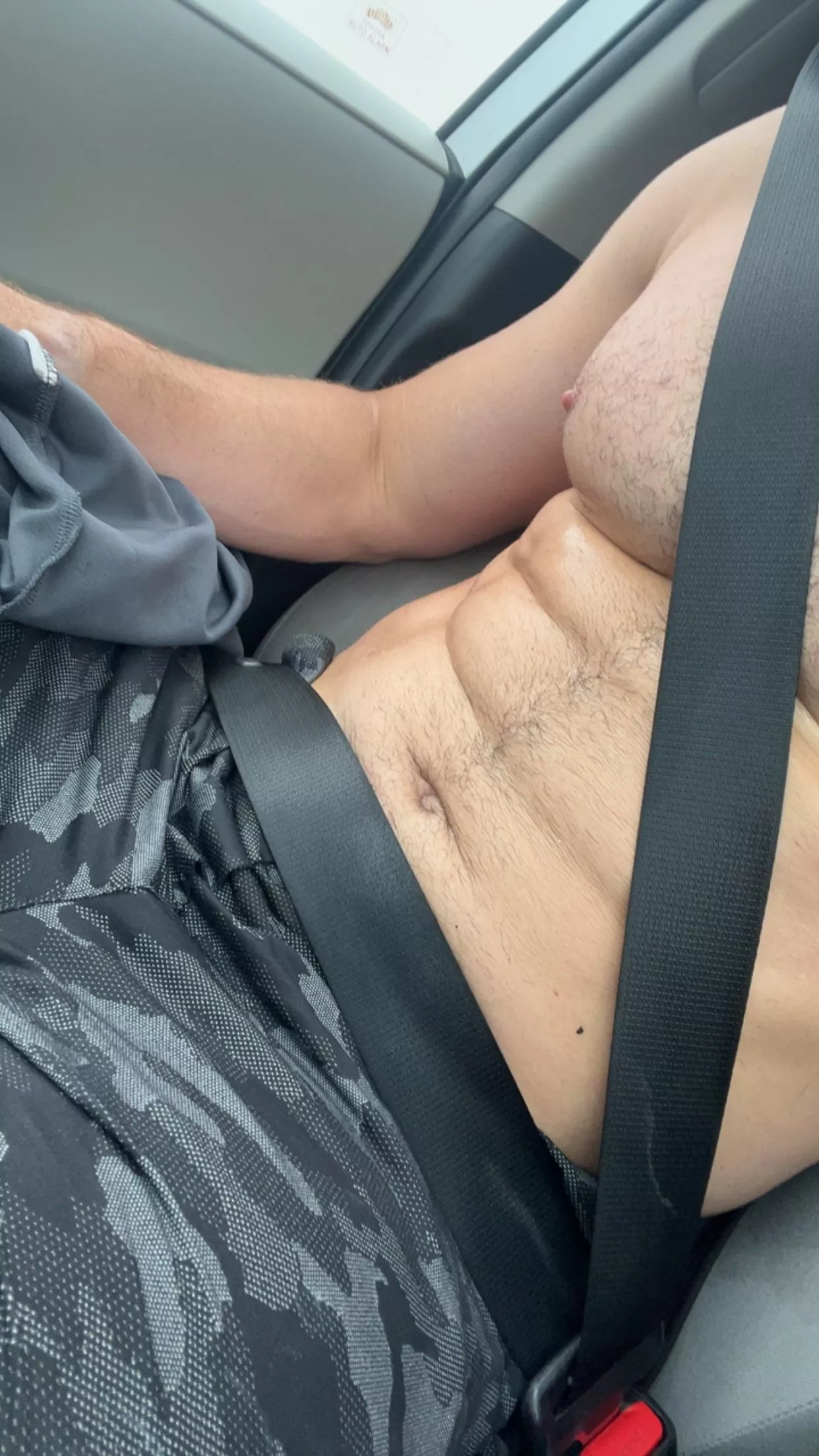 Fit and discreet here, anyone near Norwich? Looking for another DL guy to link with