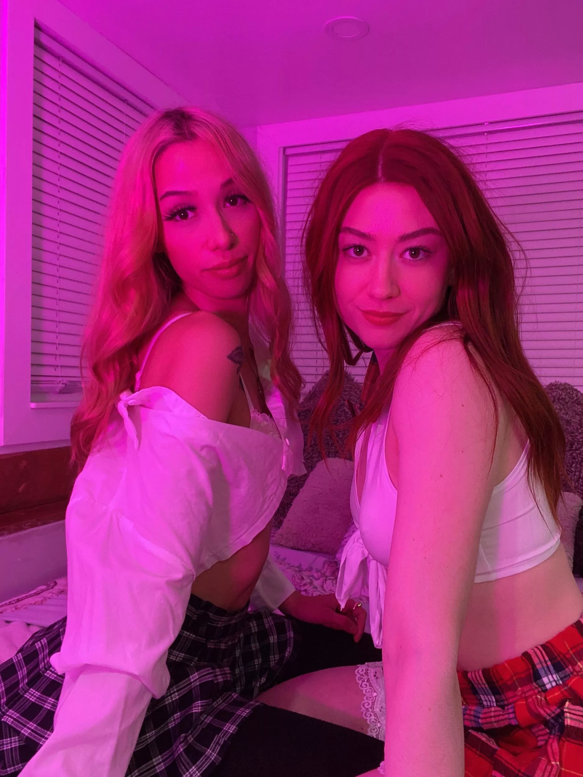 FREE only fans page! Link in comments/bio. Squirter & pierced💦