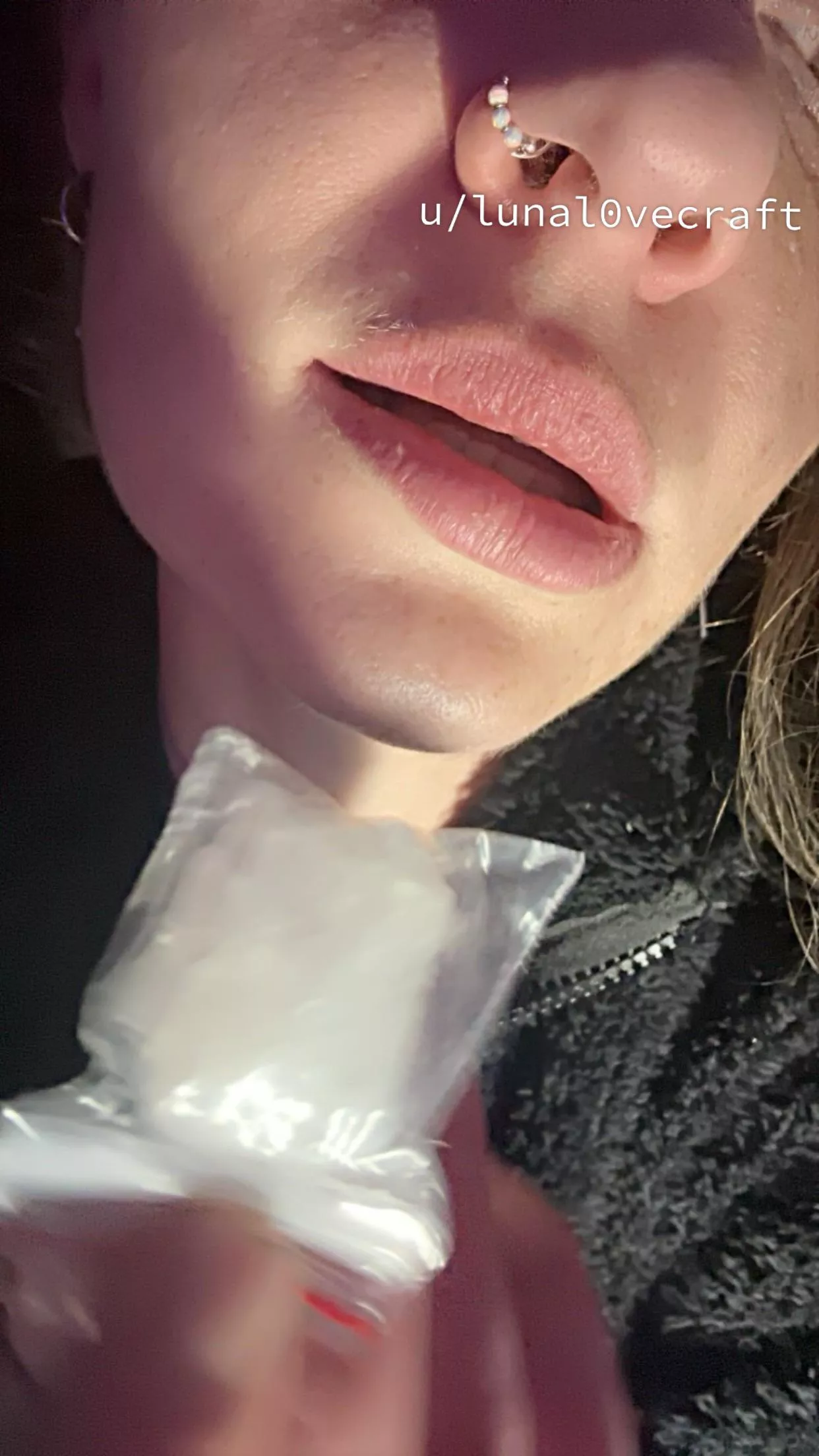 Hmu for sexy cloudy content bundles