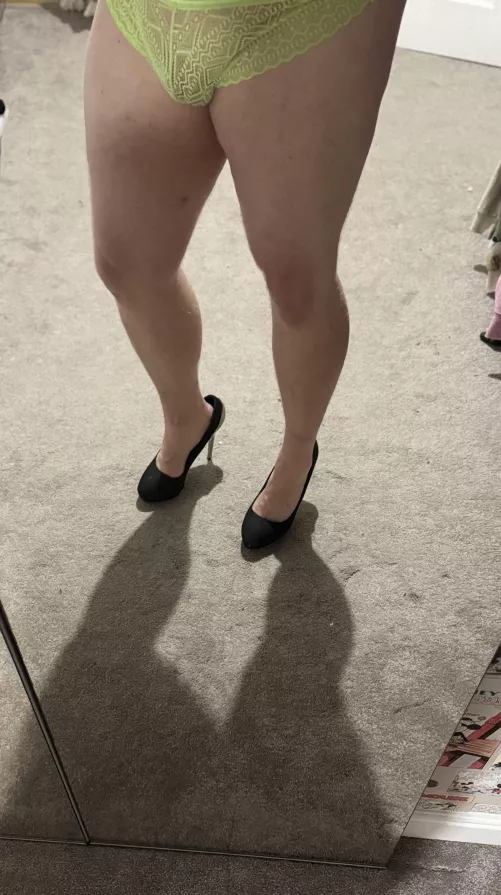 Hope you’re having a good hump day even if it is a little bit wet 