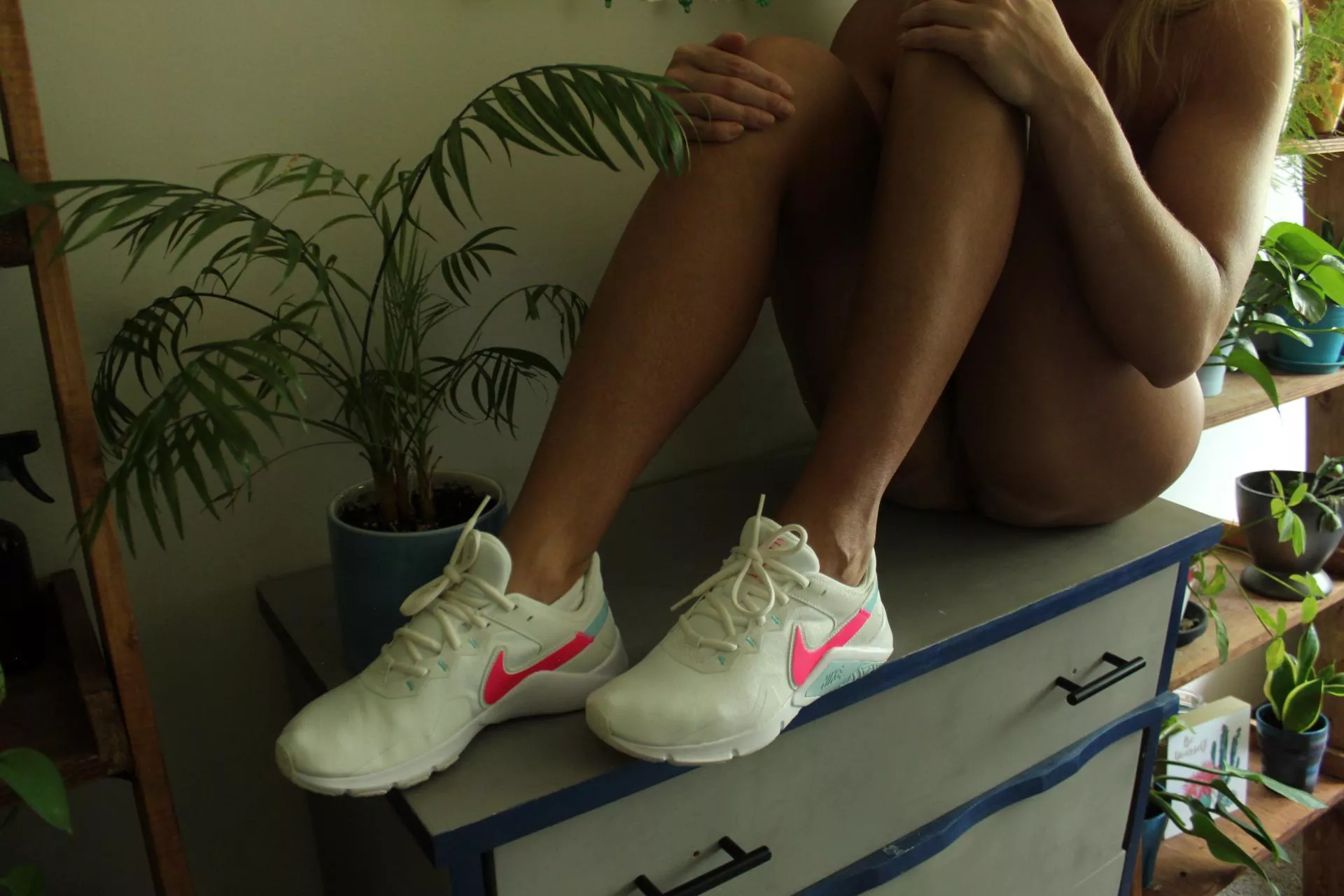 I love fool around in my sneakers 🥵