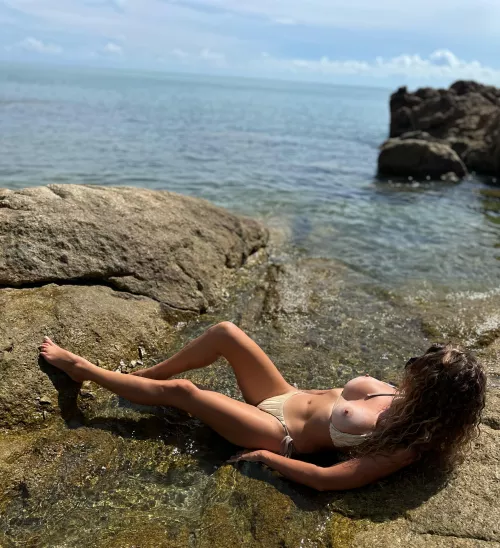 In the silence of the ocean and the strength of the rocks