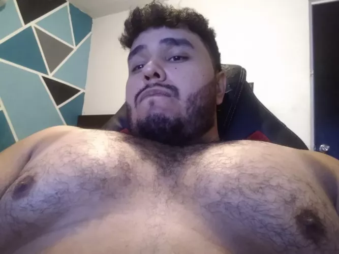 I've been trying to make my pecs bigger these days, they hurt so good 