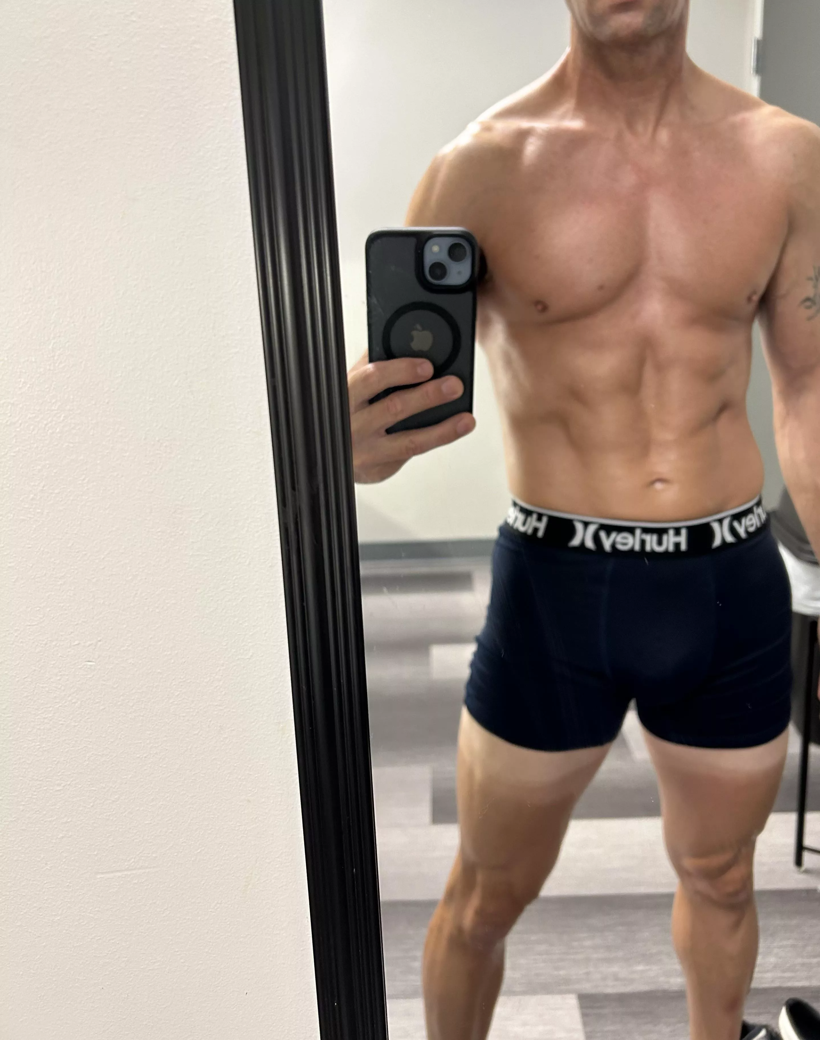 Lafayette Bull here for f/Hotwife. Will travel or host 