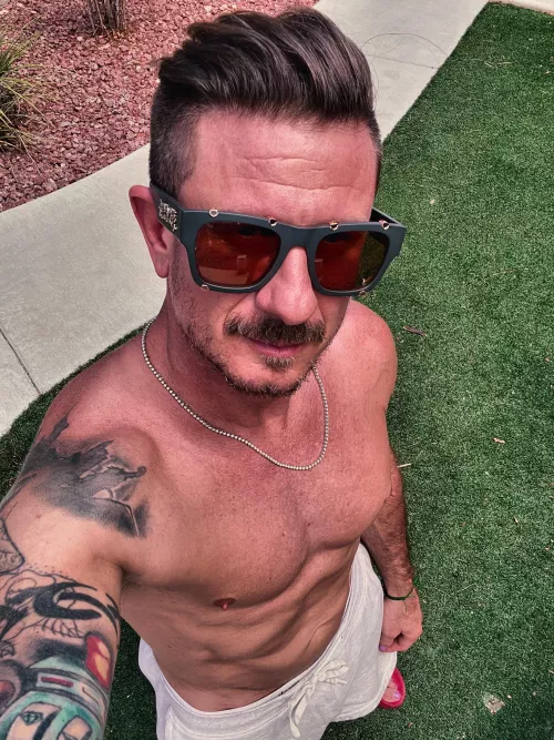 [M4F][M4MF][M4FF] Looking to Collab in Las Vegas. Have Videographer, Editor, Location. Must Be Tested. 