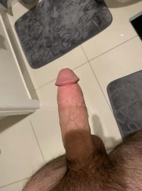 Need a slut on her knees 