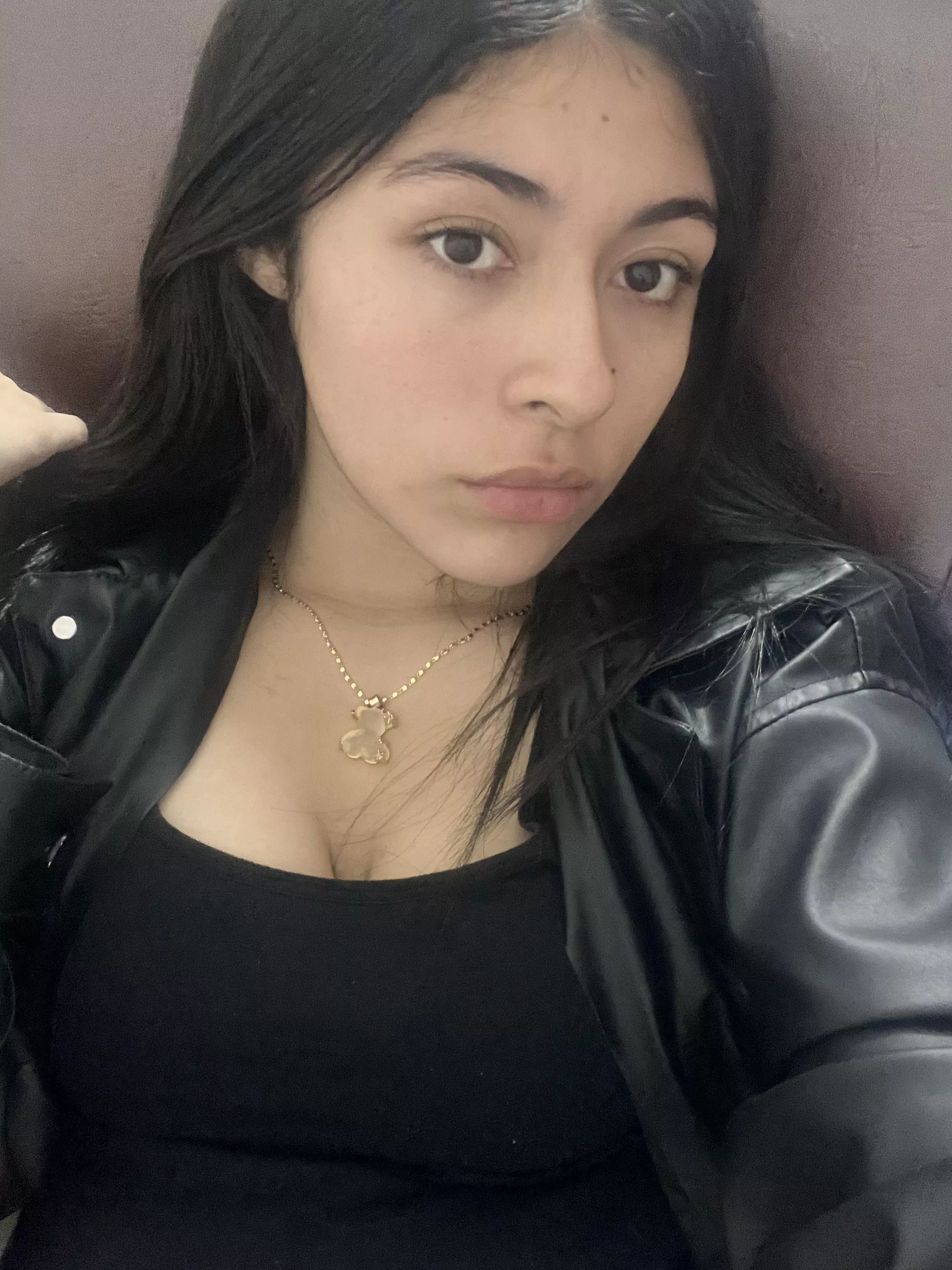 New here! I’m looking for a sd :3[online] 