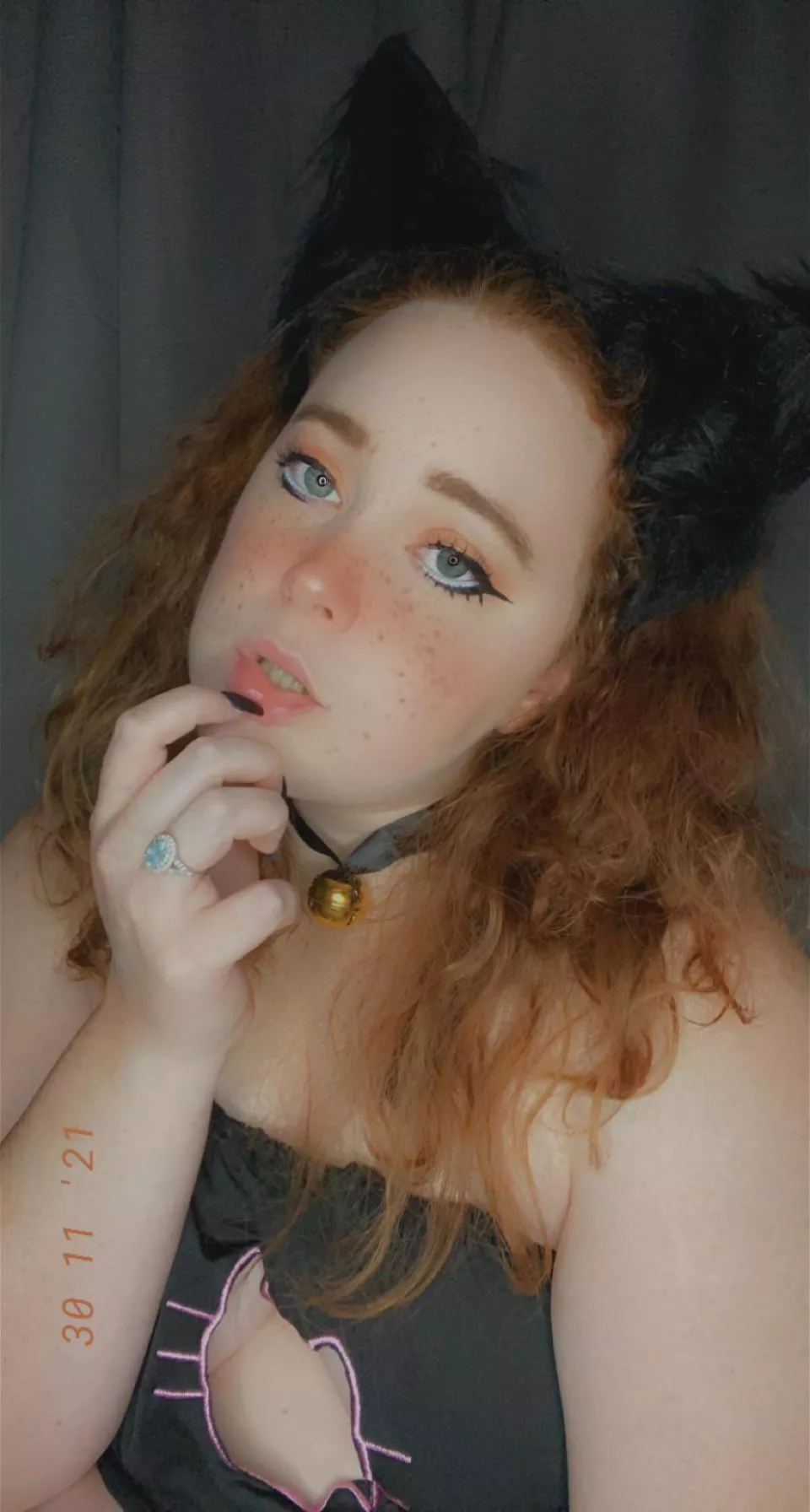 [P2P] I know you want me😈🥵 pics, vids, sexting, GFE, dropbox(3,300+ items), panties, premium, OF, etc. KlK: ctrlr / SC: bunnybabesred