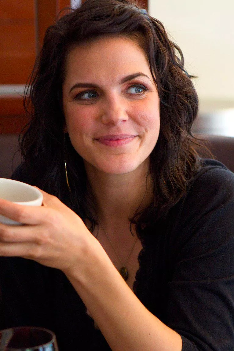 Simple, beautiful Bobbi...