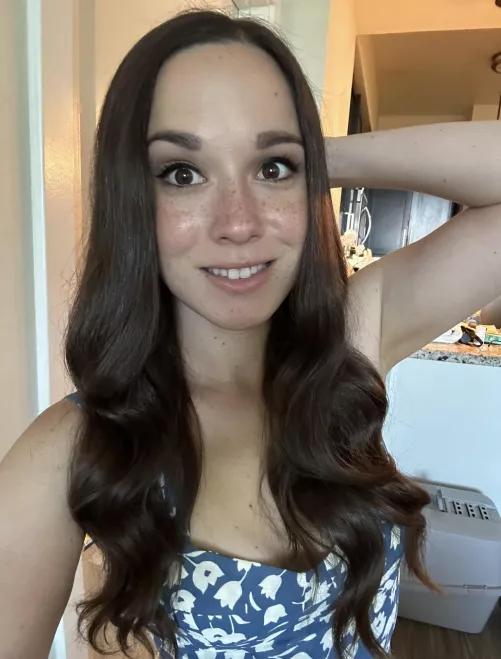 The weather today is just warm enough for a sundress. 