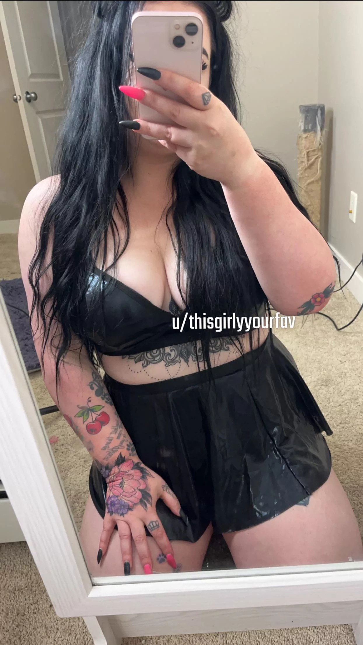 Thick goth
