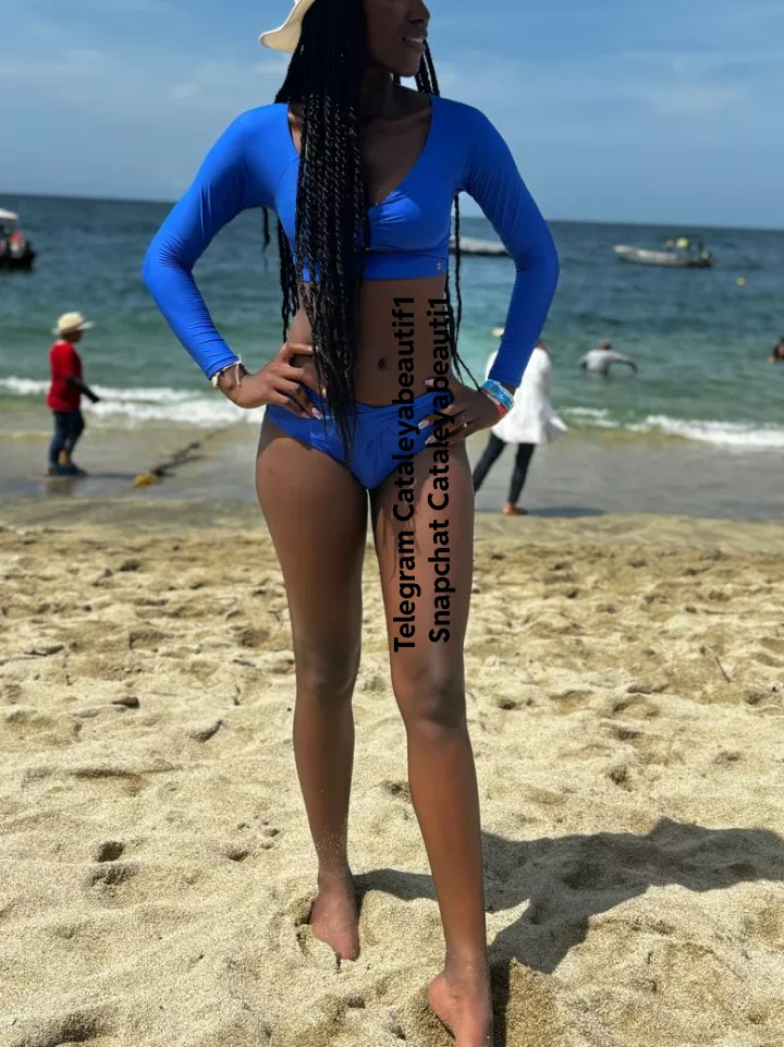 Today the weekend starts, so it's time for fun. I'm available for GFE, CAM, CUSTOM, SEXTING, DropBox folders, VIP telegram channel