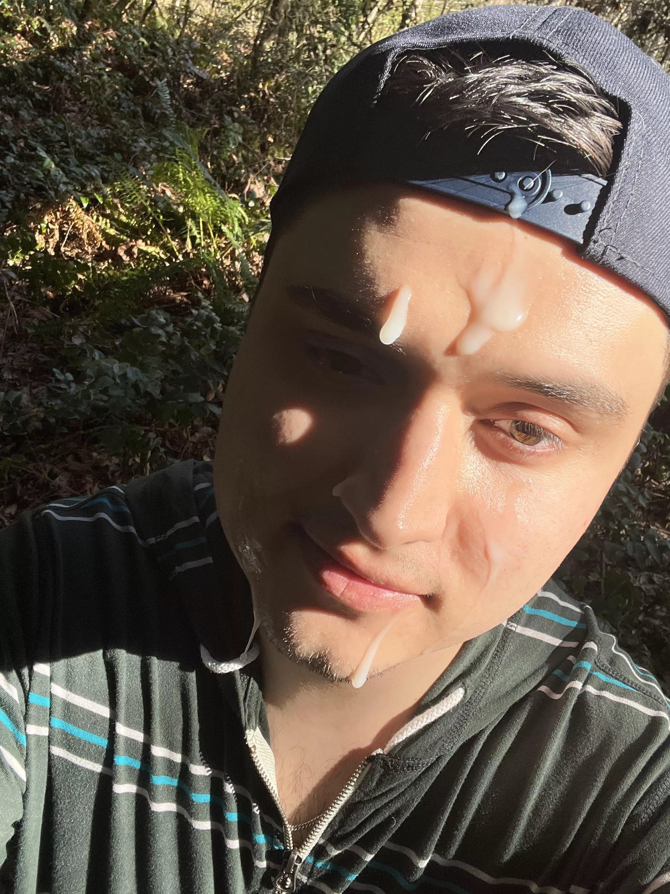 Walking around the park after getting a facial 😈💦🤤