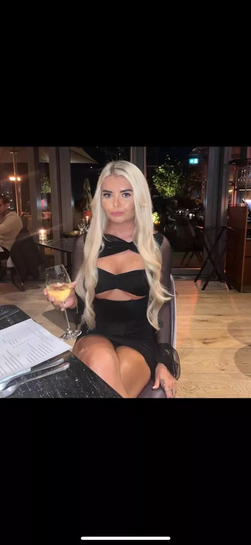 Wanna see more of me? 