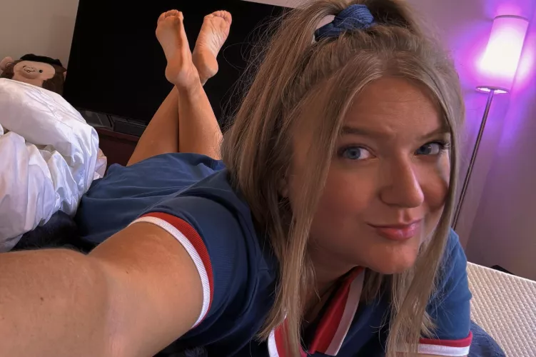 What girlfriend? you only want to say Yes Nichole 💦