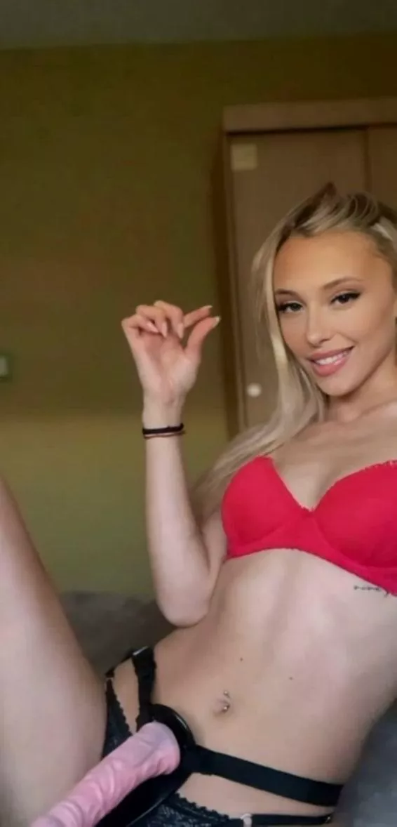 Would you be embarrassed if I made fun of your shrimp with my college classmates?
